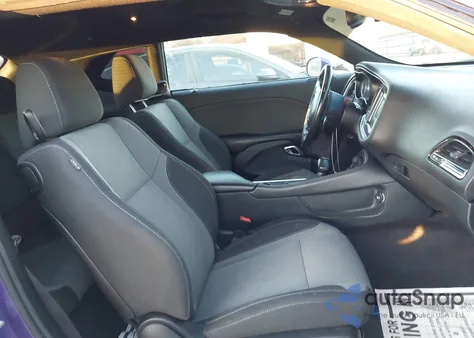 2016 Dodge Challenger R/T из США, поврежденный, VIN 2C3CDZBTXGH172429